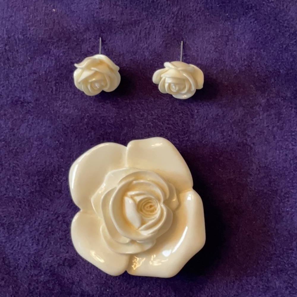 Vintage Rose Brooch and Matching Earrings